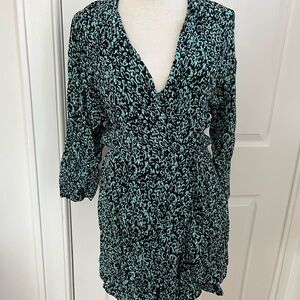 Zara Black and Green Long Sleeve Dress